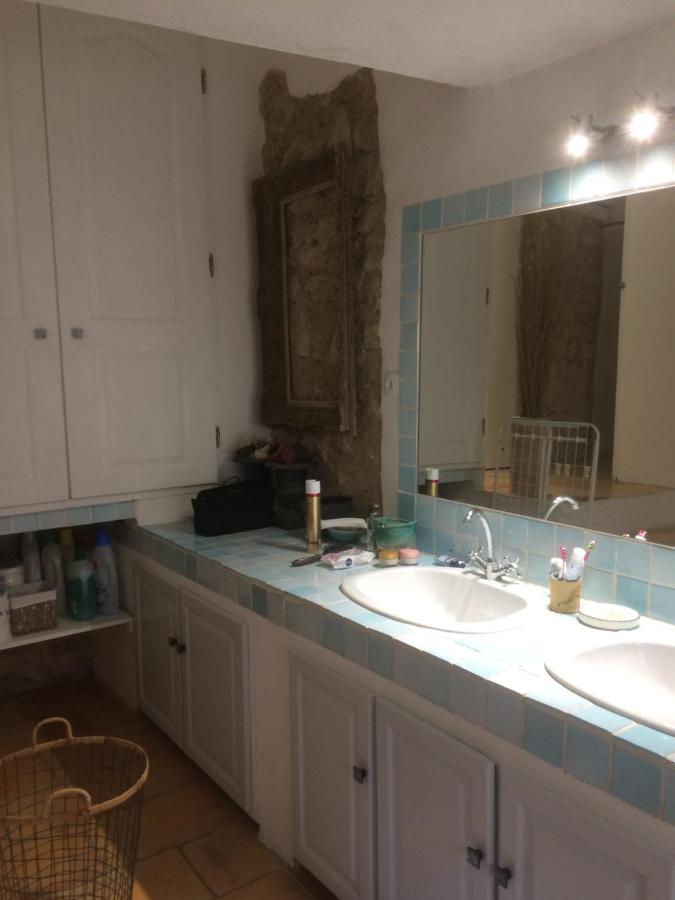 L' Ensoleilladou Apartment Quinson Bagian luar foto