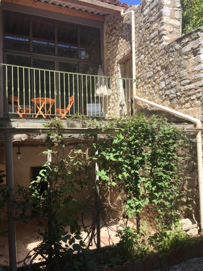 L' Ensoleilladou Apartment Quinson Bagian luar foto